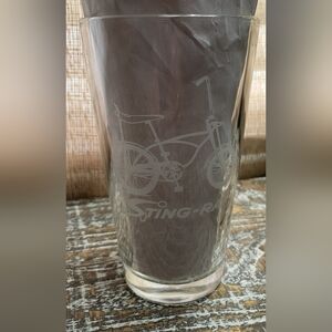 VTG Schwinn Sting-Ray Bicycle Glass